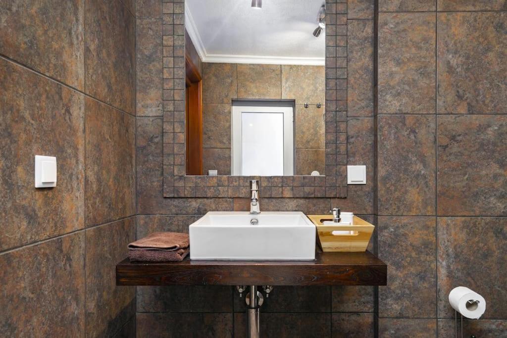 Villa Arade Riverside - Jacuzzi And Heated Pool By Side Villas Силвес Екстериор снимка